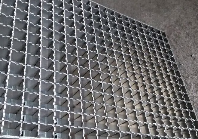 齒形防滑鋼格柵G305/50/50W電廠(chǎng)檢修平臺